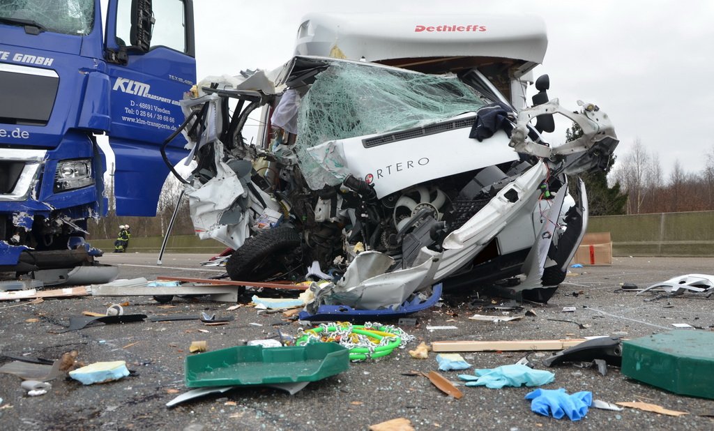 Schwerer VU A 1 Rich Saarbruecken kurz vor AK Leverkusen P141.JPG - Miklos Laubert